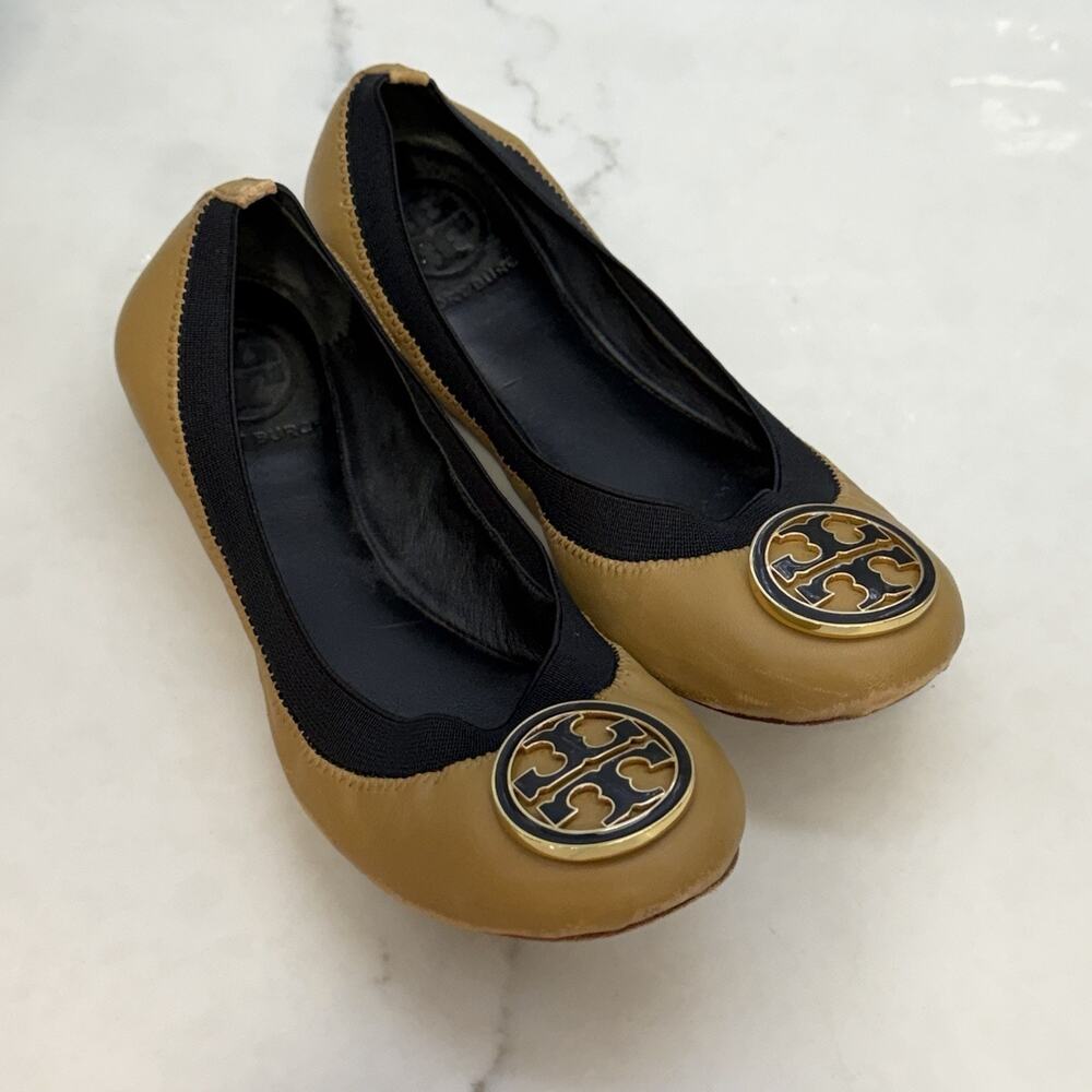 Tory Burch Caroline Ballet Sand Leather Flats shoes Size 5 Old Money Preppy